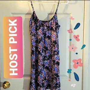 🎉HP🎉FOREVER 21 Floral Mini Dress Size XS